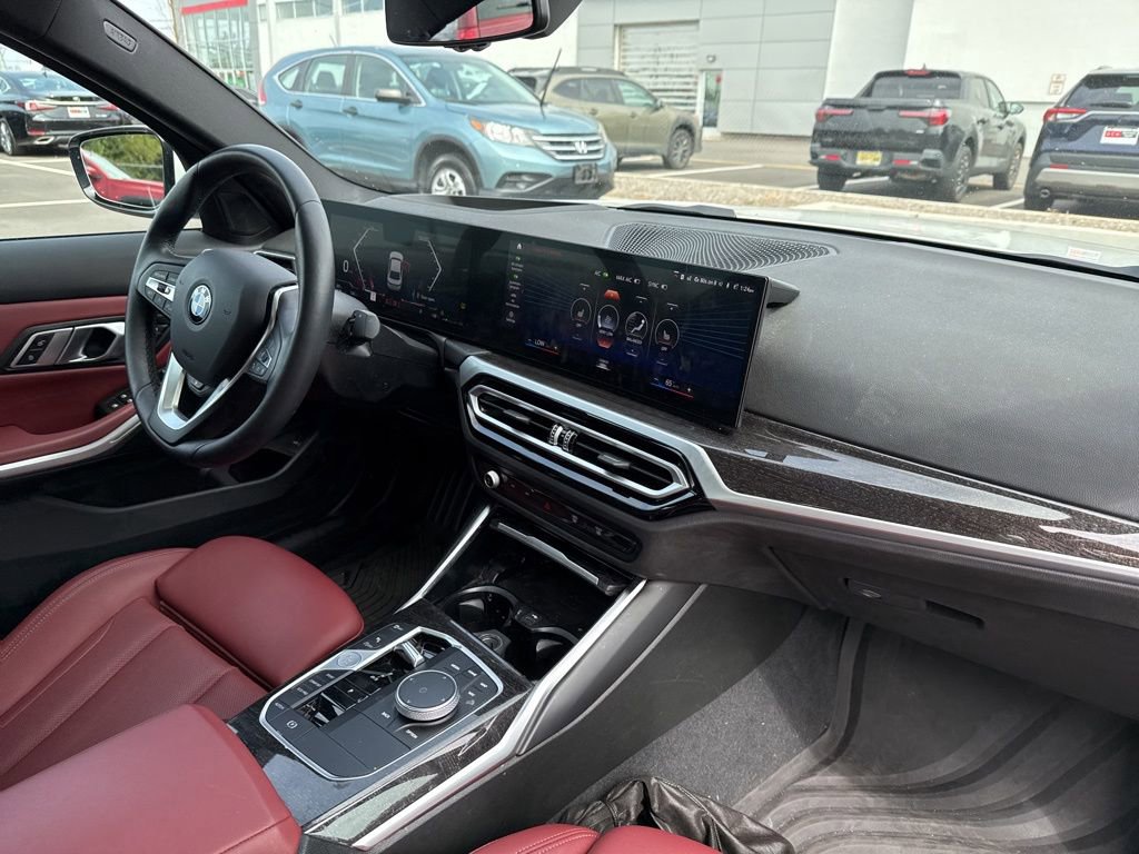 Thumbnail: 2023 BMW 3 Series - 21