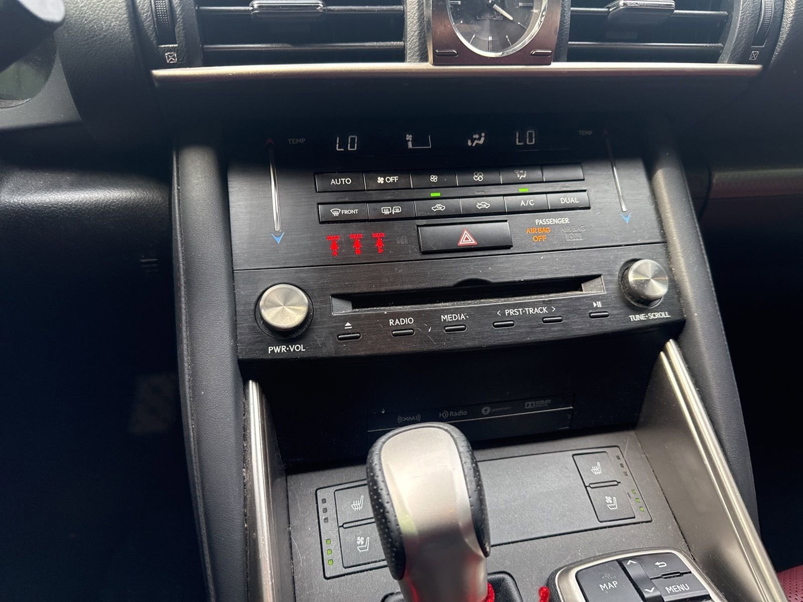 Thumbnail: 2017 Lexus IS - 30