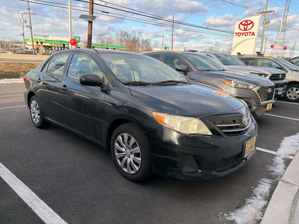 Used 2013 Toyota Corolla LE Sedan