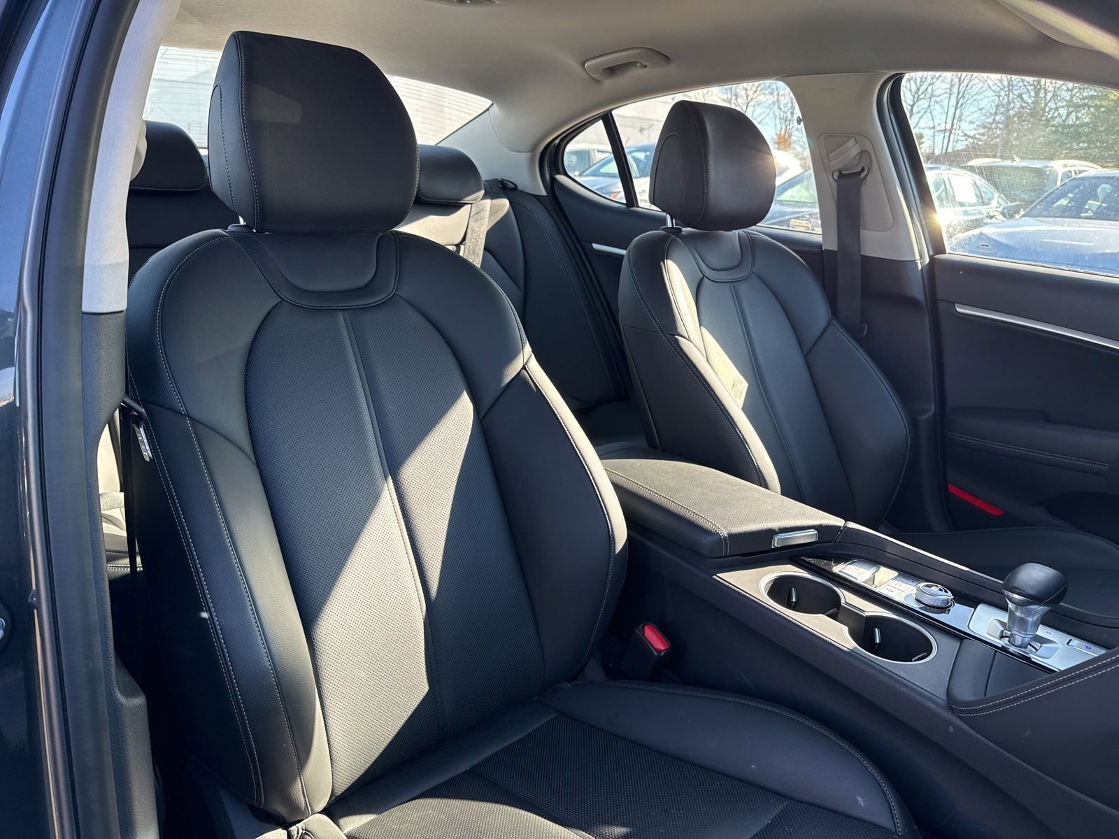 Thumbnail: 2020 Genesis G70 - 20