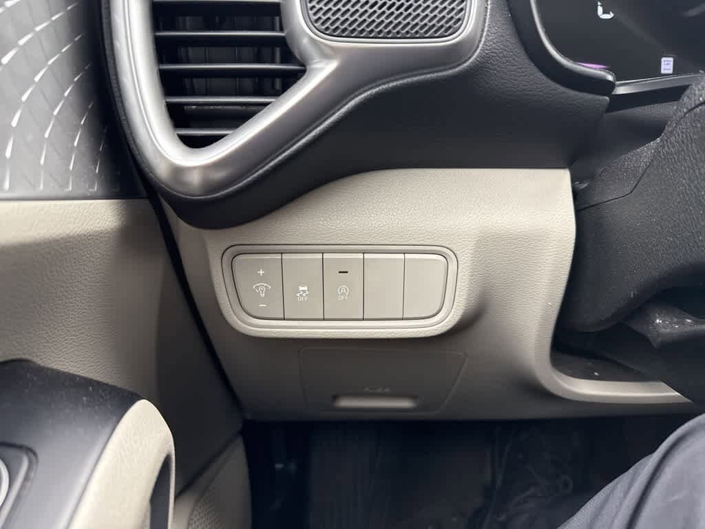 Thumbnail: 2023 Kia Soul - 29