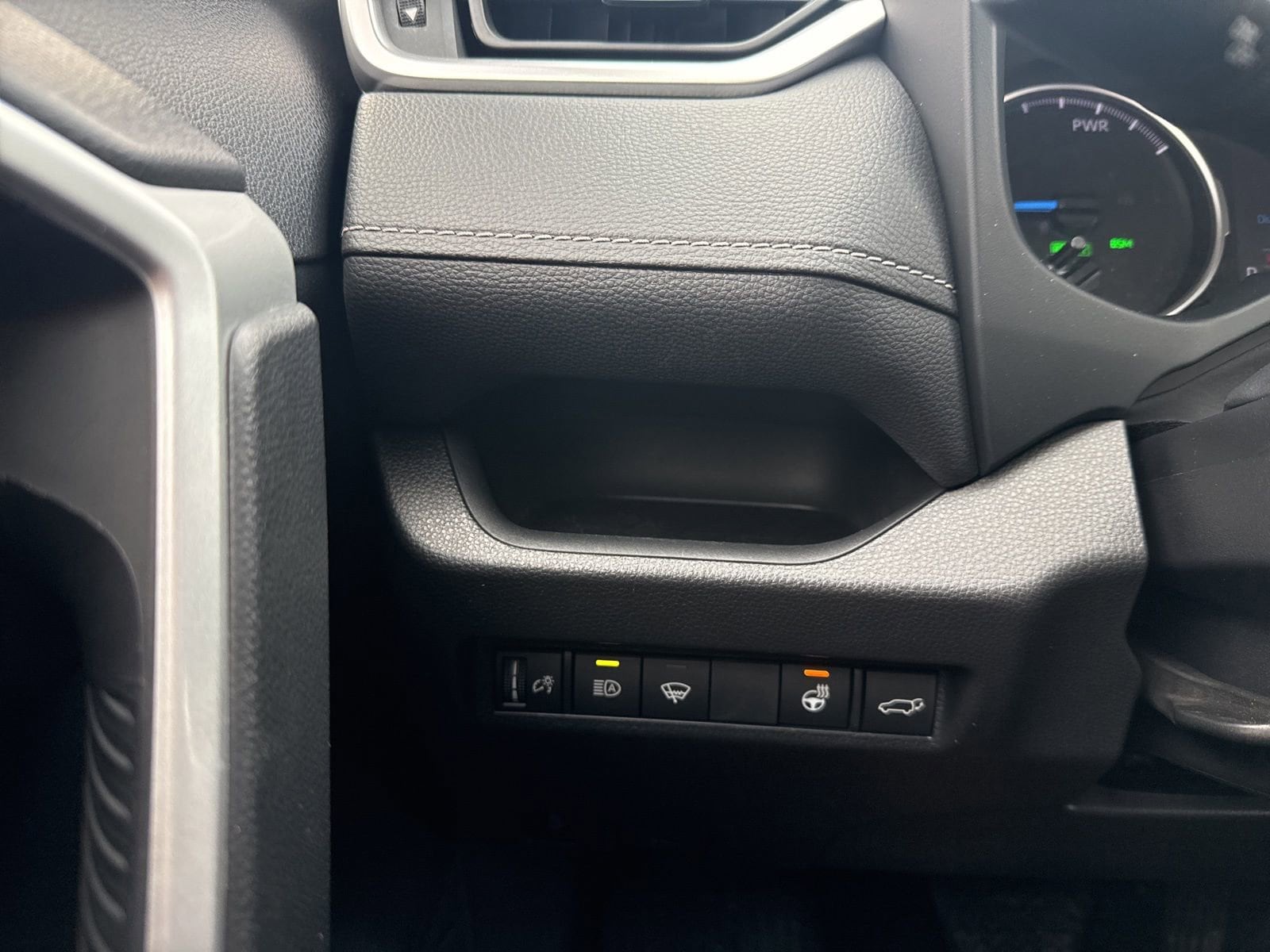 Thumbnail: 2022 Toyota RAV4 - 29