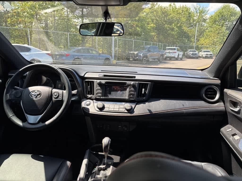 Thumbnail: 2016 Toyota RAV4 - 22
