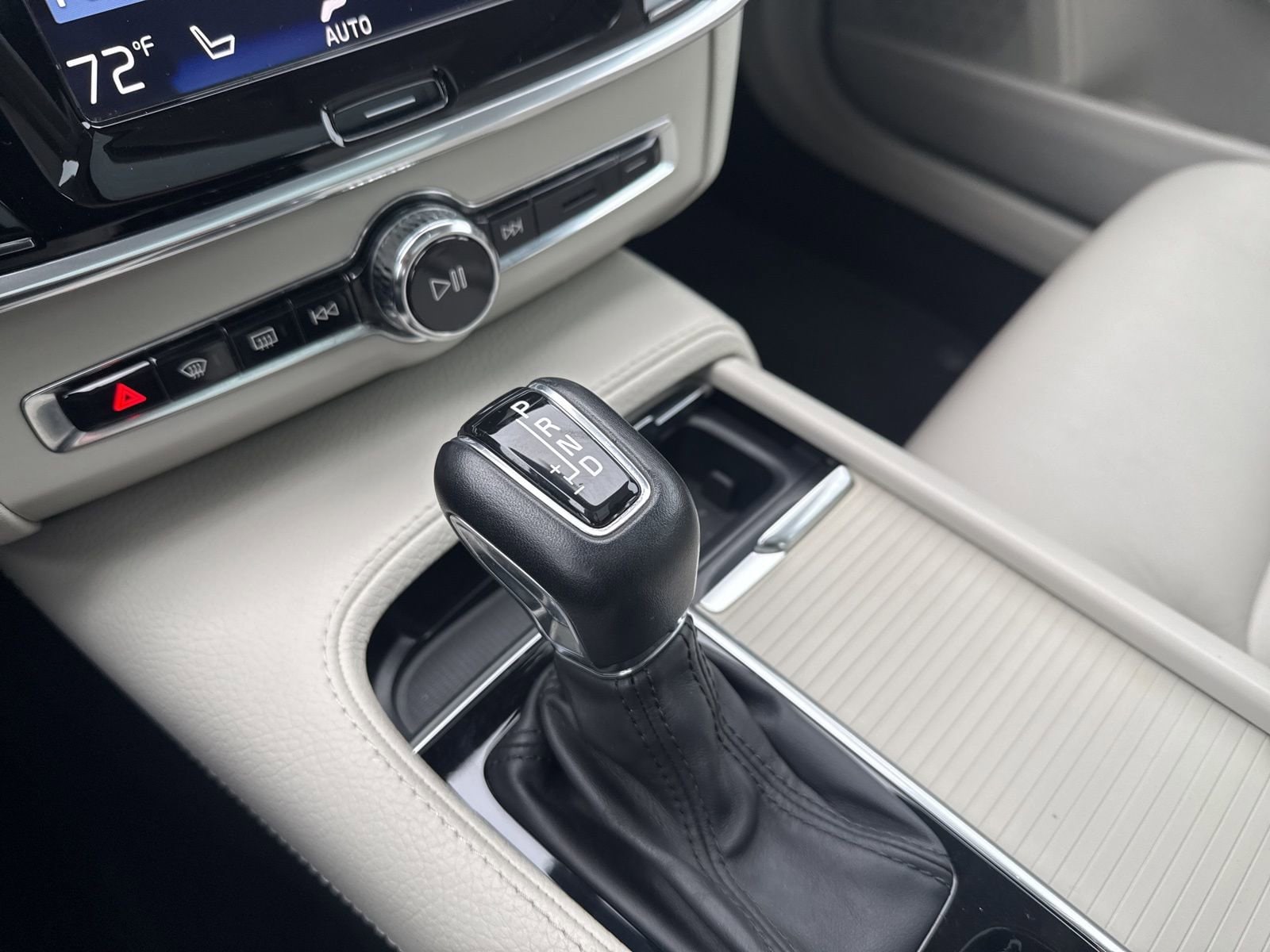 Thumbnail: 2017 Volvo S90 - 30