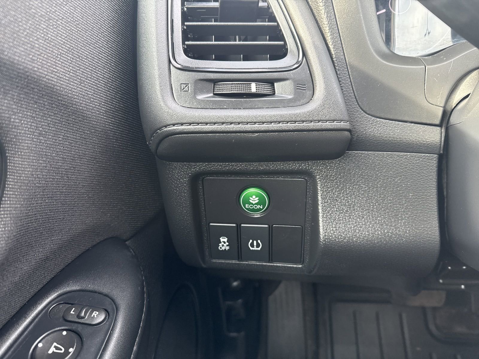 Thumbnail: 2019 Honda HR-V - 29