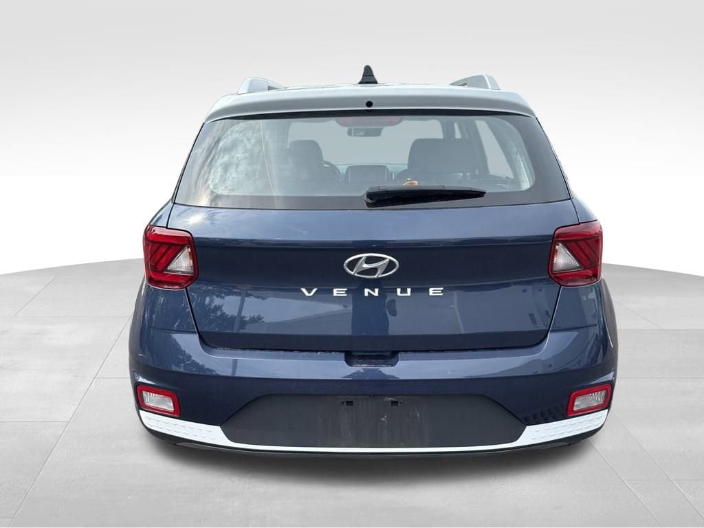 Thumbnail: 2021 Hyundai Venue - 13