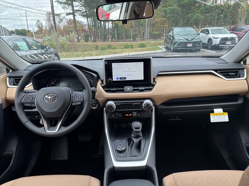 Thumbnail: 2025 Toyota RAV4 - 16