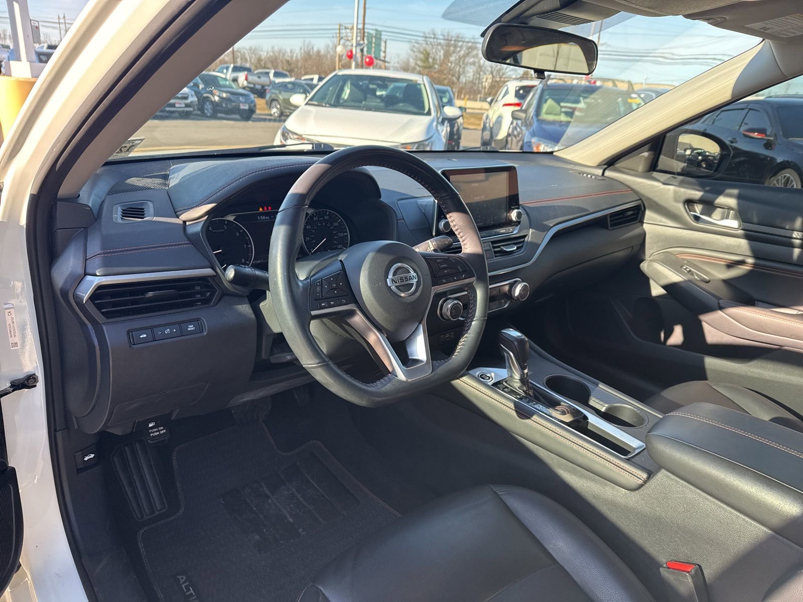 Thumbnail: 2022 Nissan Altima - 17