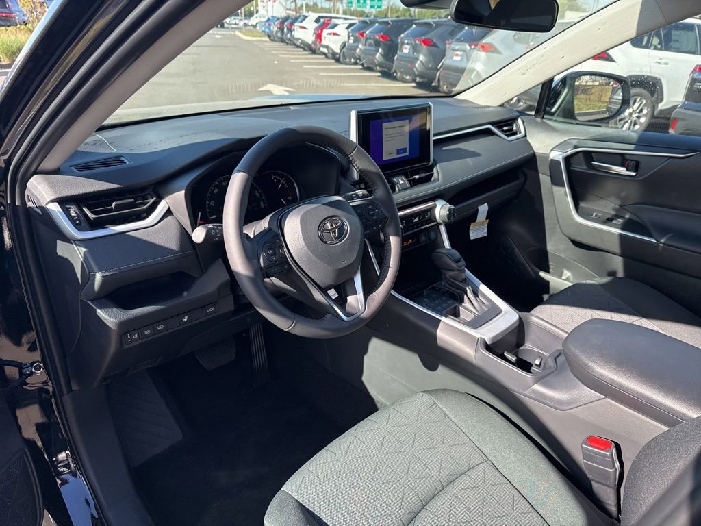 Thumbnail: 2025 Toyota RAV4 - 10