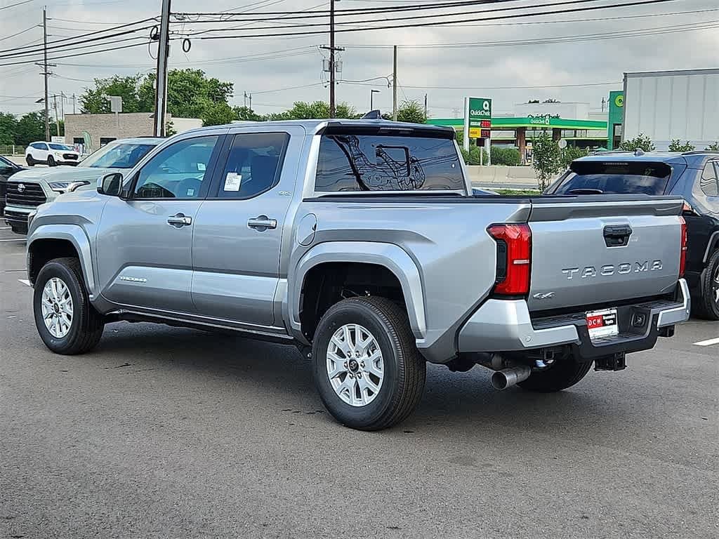 Thumbnail: 2025 Toyota Tacoma - 4
