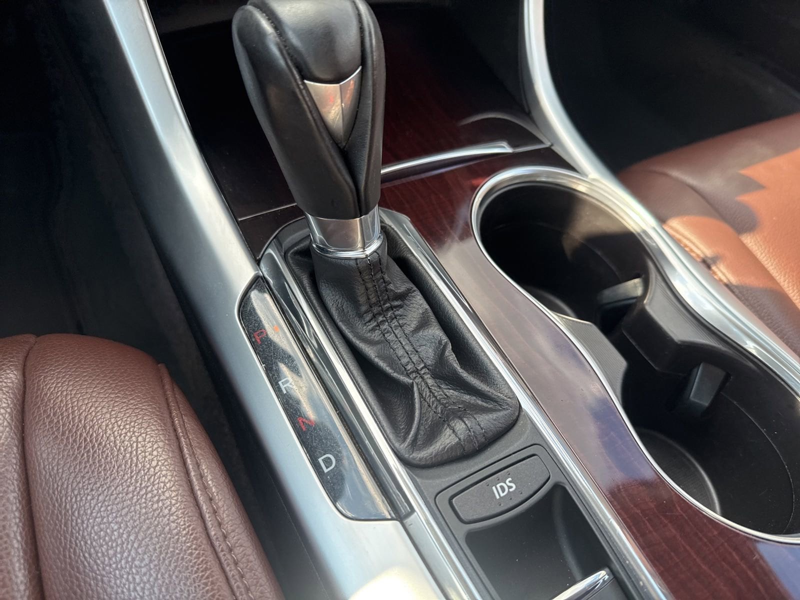 Thumbnail: 2017 Acura TLX - 27