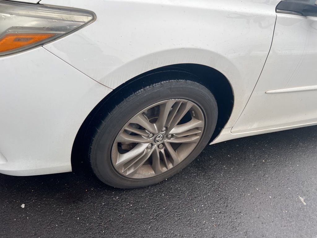 Thumbnail: 2017 Toyota Camry - 21