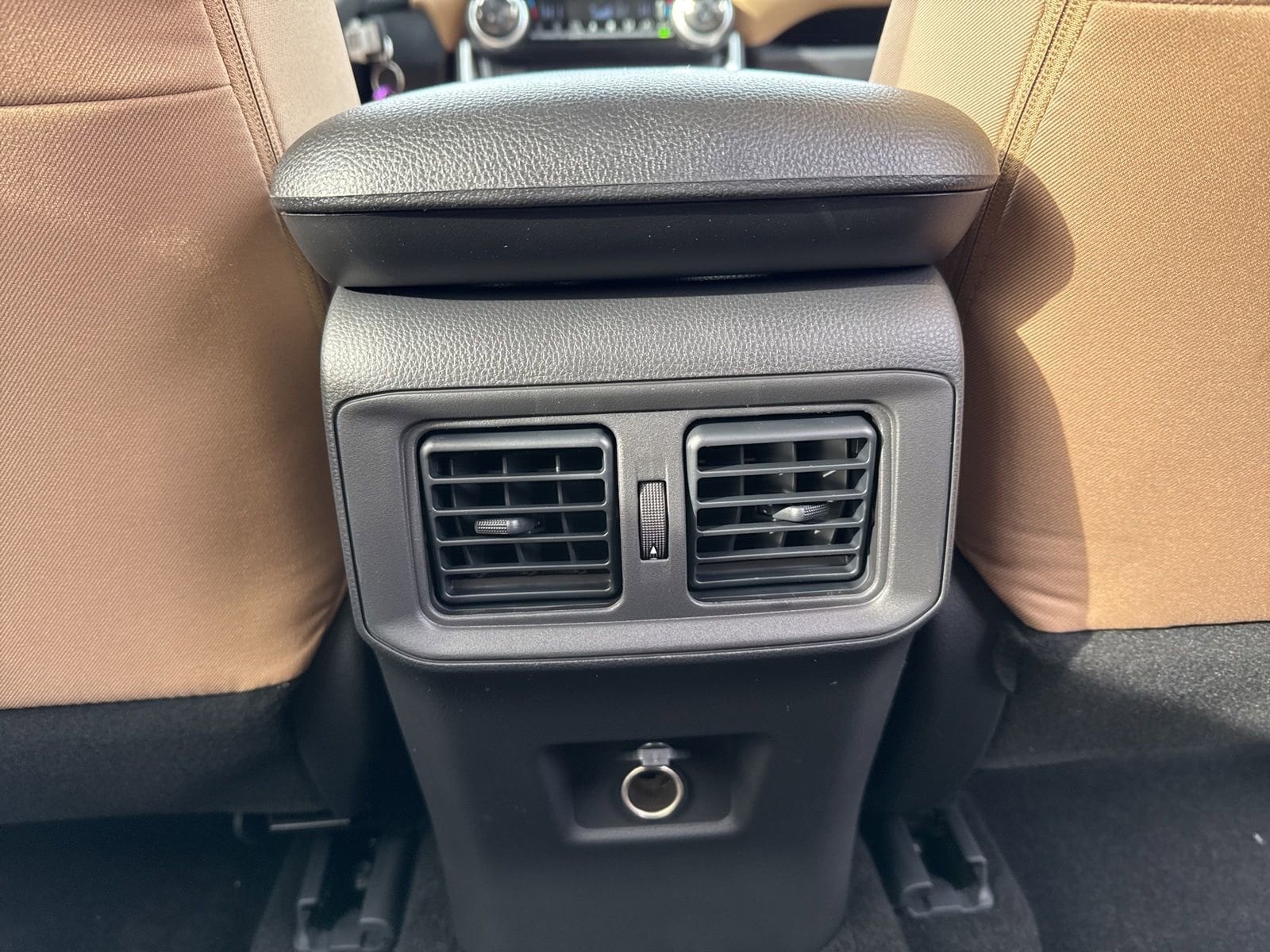 Thumbnail: 2025 Toyota RAV4 - 23