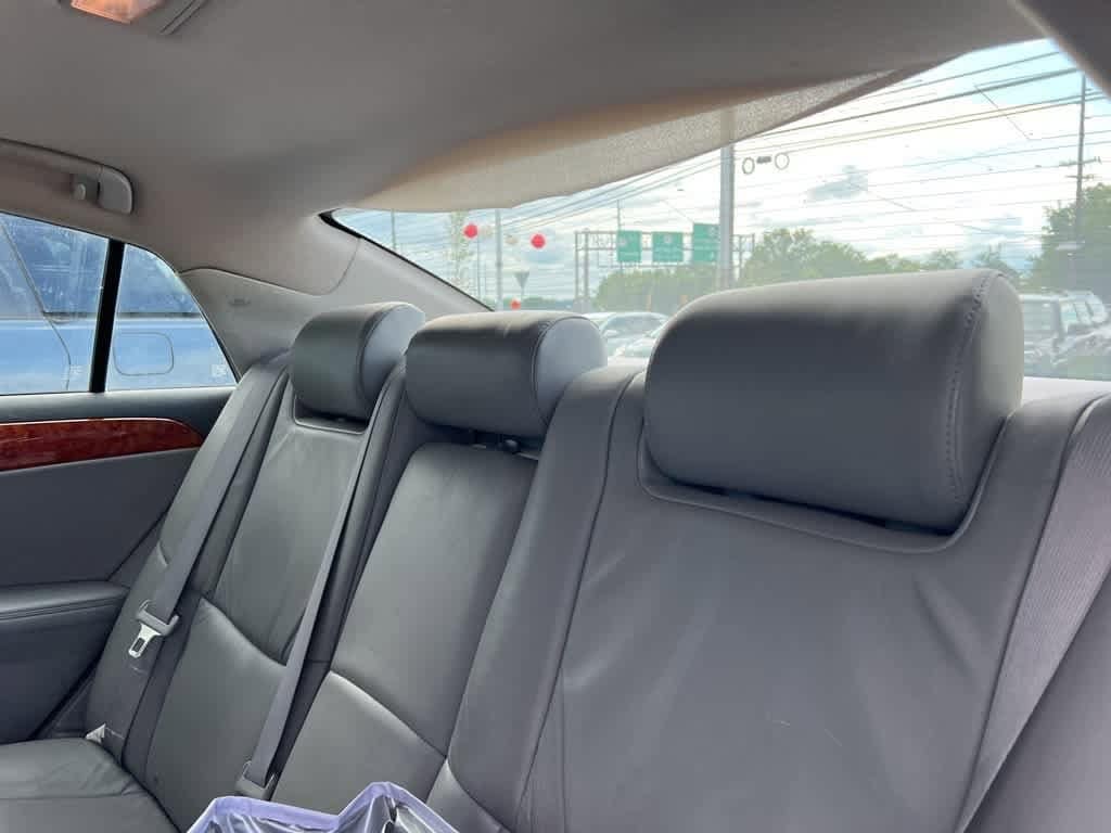 2007 Toyota Avalon XLS 13