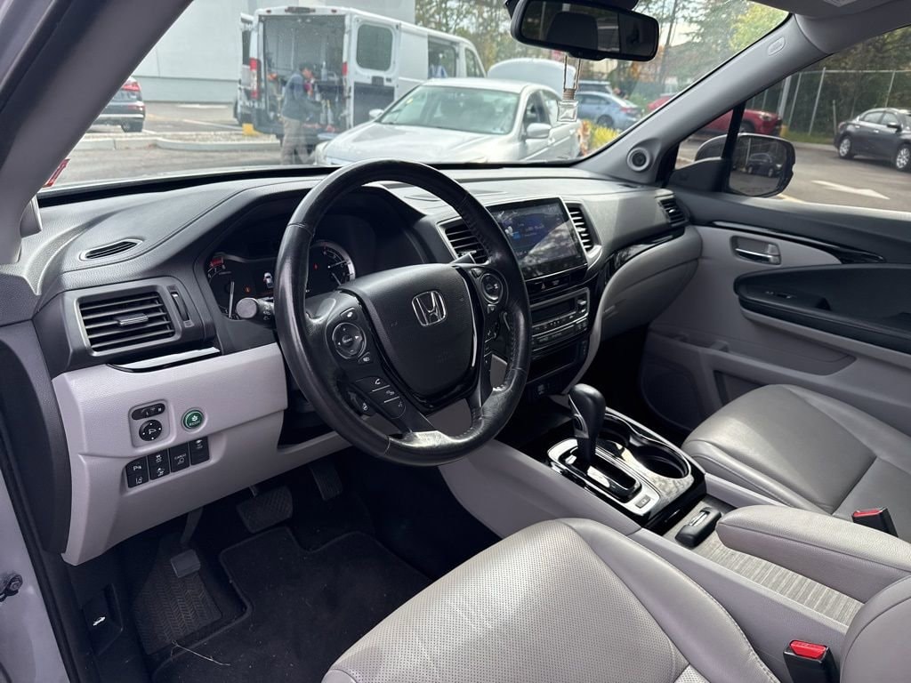 Thumbnail: 2018 Honda Ridgeline - 16