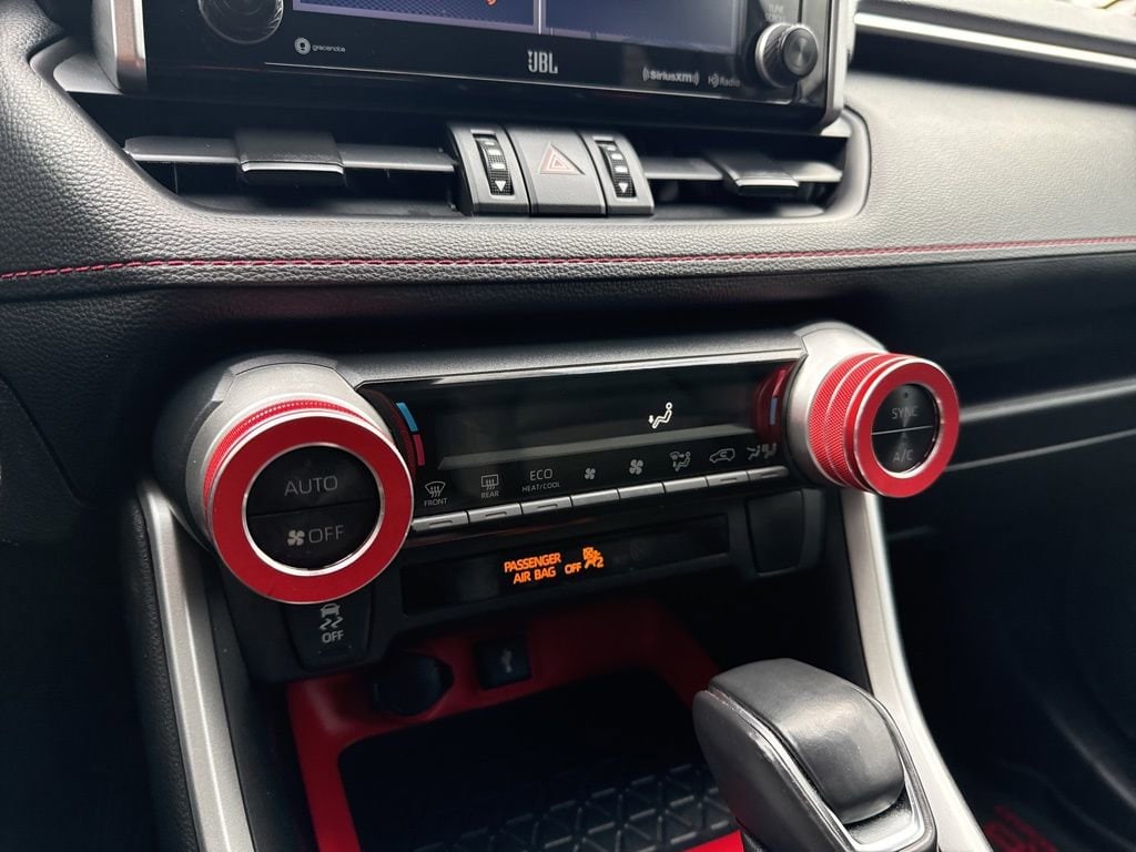 Thumbnail: 2020 Toyota RAV4 - 36