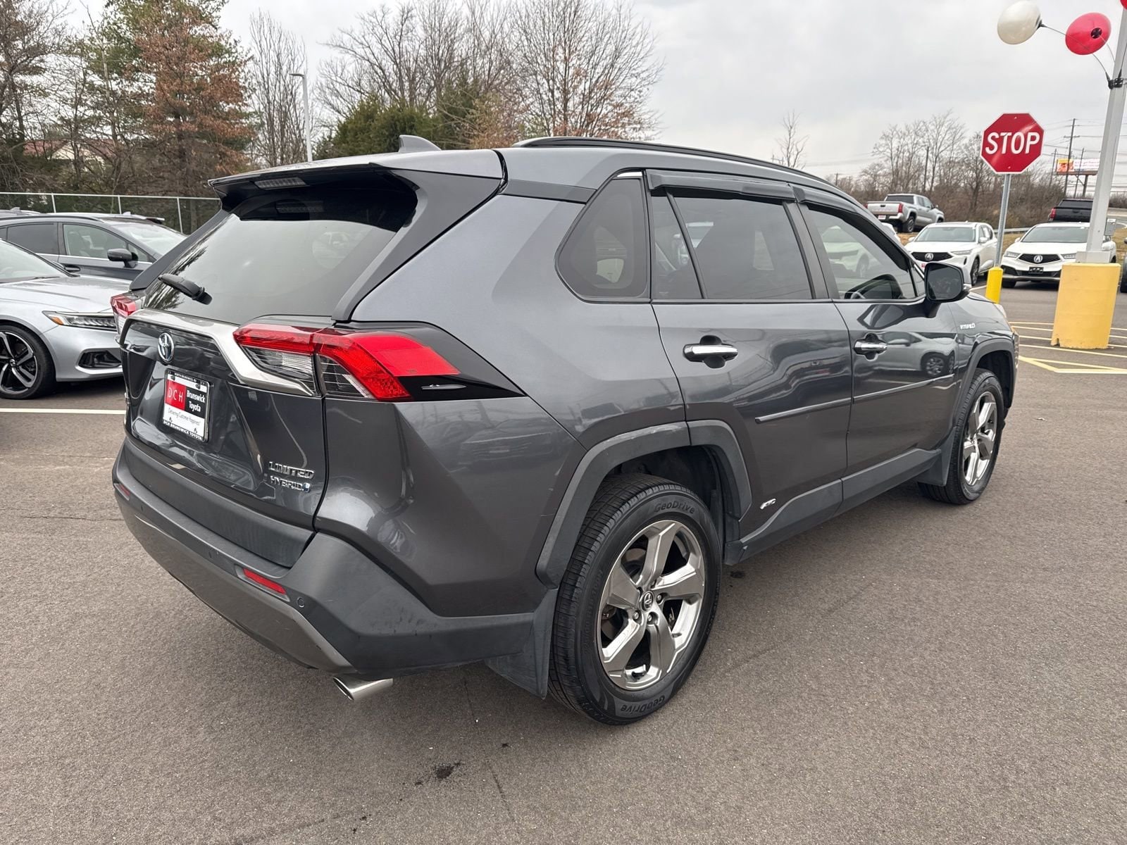Thumbnail: 2019 Toyota RAV4 - 4
