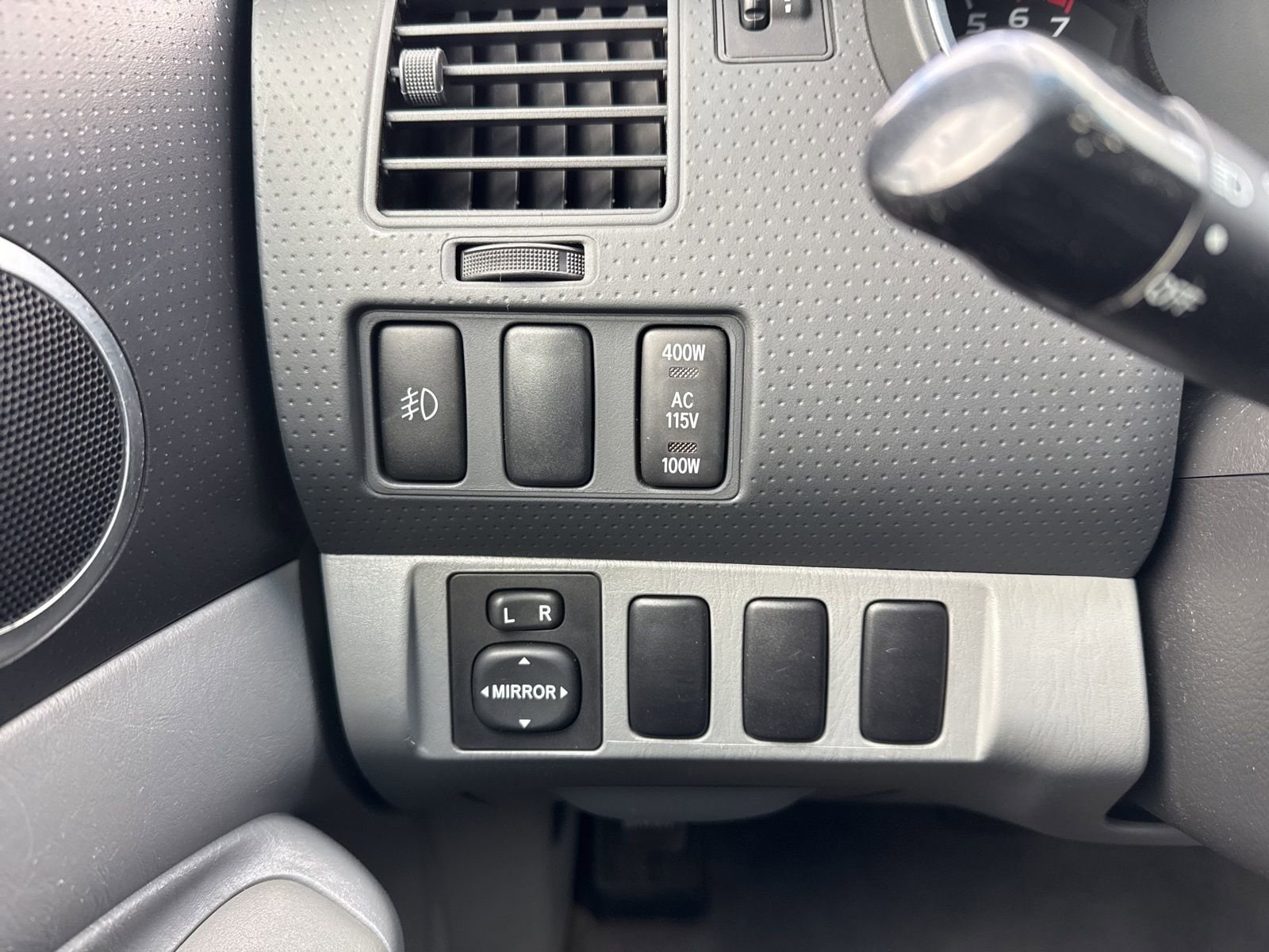 Thumbnail: 2008 Toyota Tacoma - 31