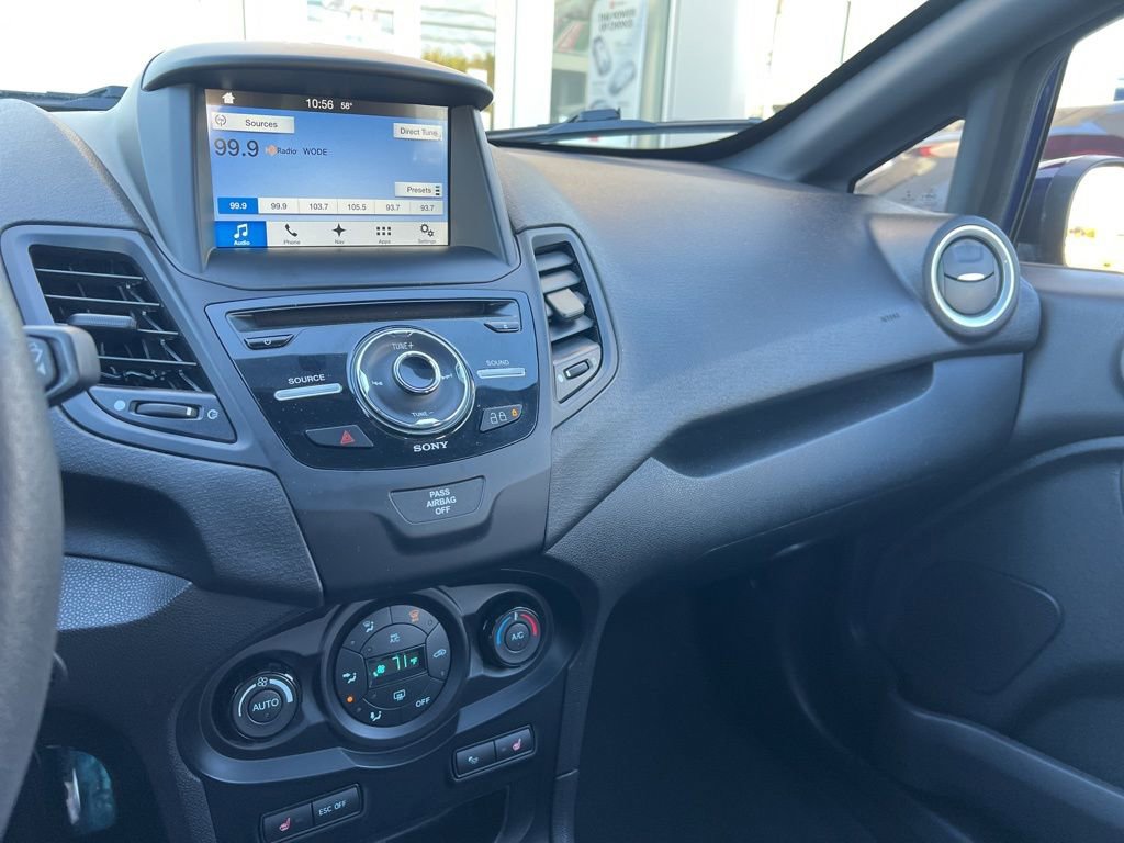 Thumbnail: 2016 Ford Fiesta - 20