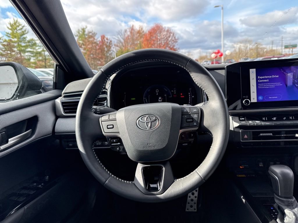 Thumbnail: 2025 Toyota Camry - 23