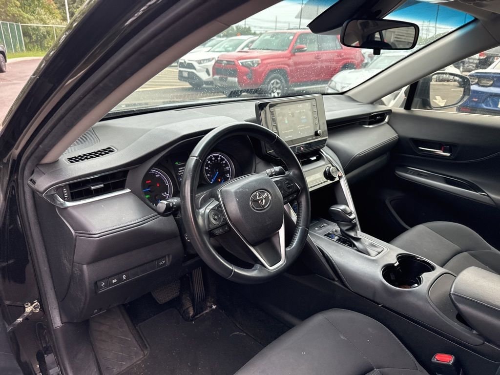 Thumbnail: 2021 Toyota Venza - 18
