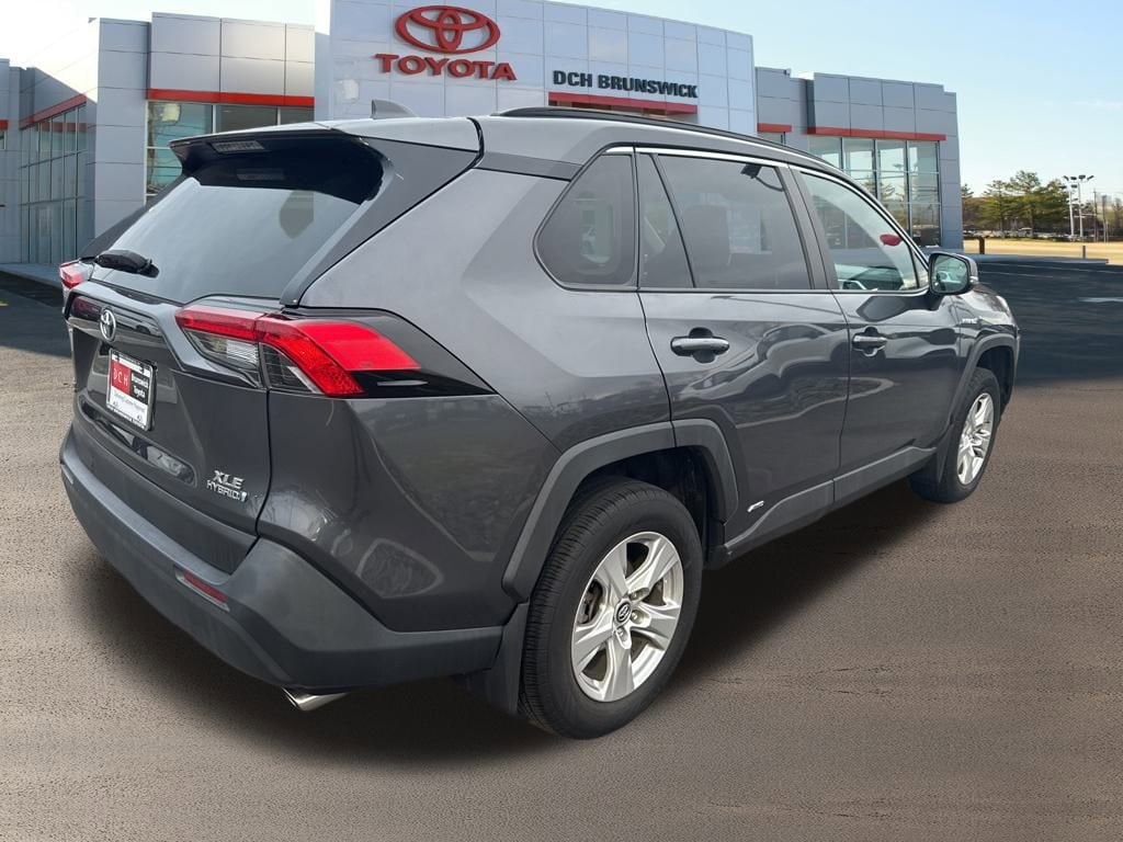 Thumbnail: 2019 Toyota RAV4 - 5