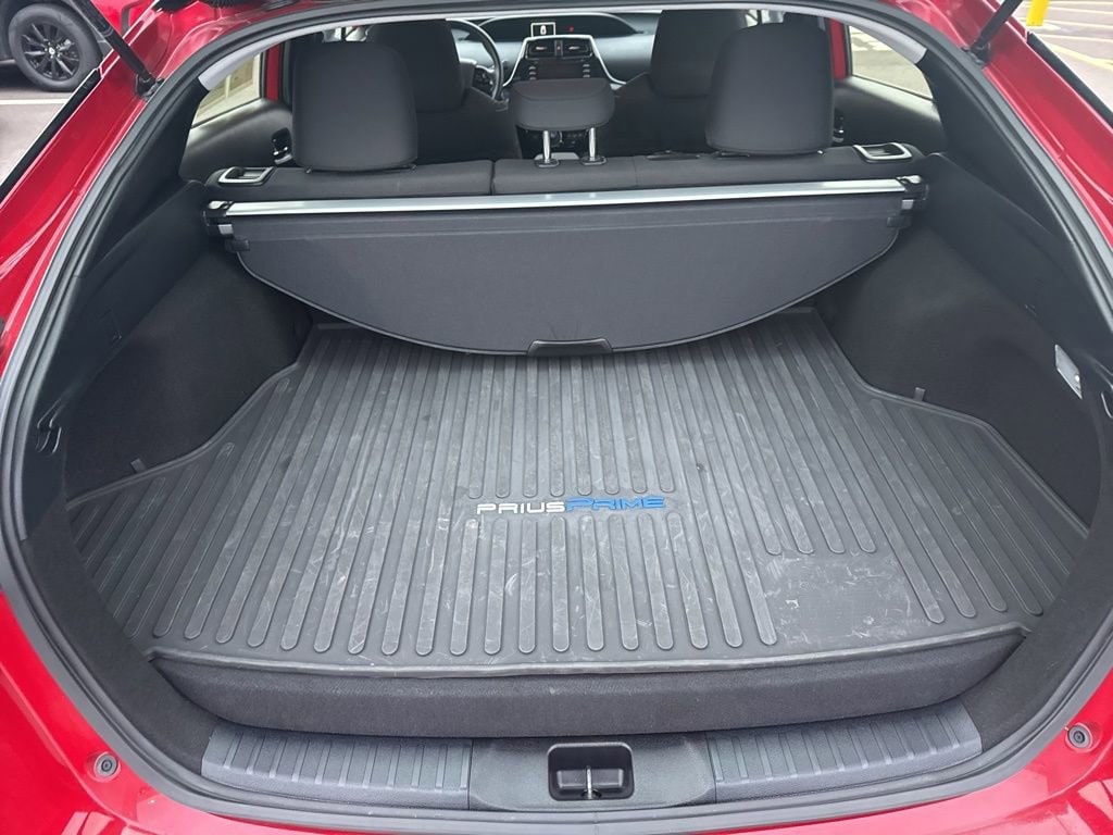 Thumbnail: 2022 Toyota Prius Prime - 16