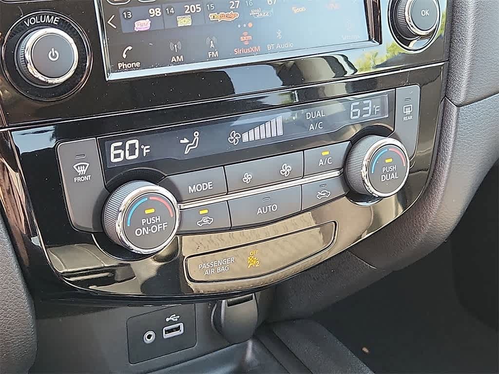 Thumbnail: 2018 Nissan Rogue - 21