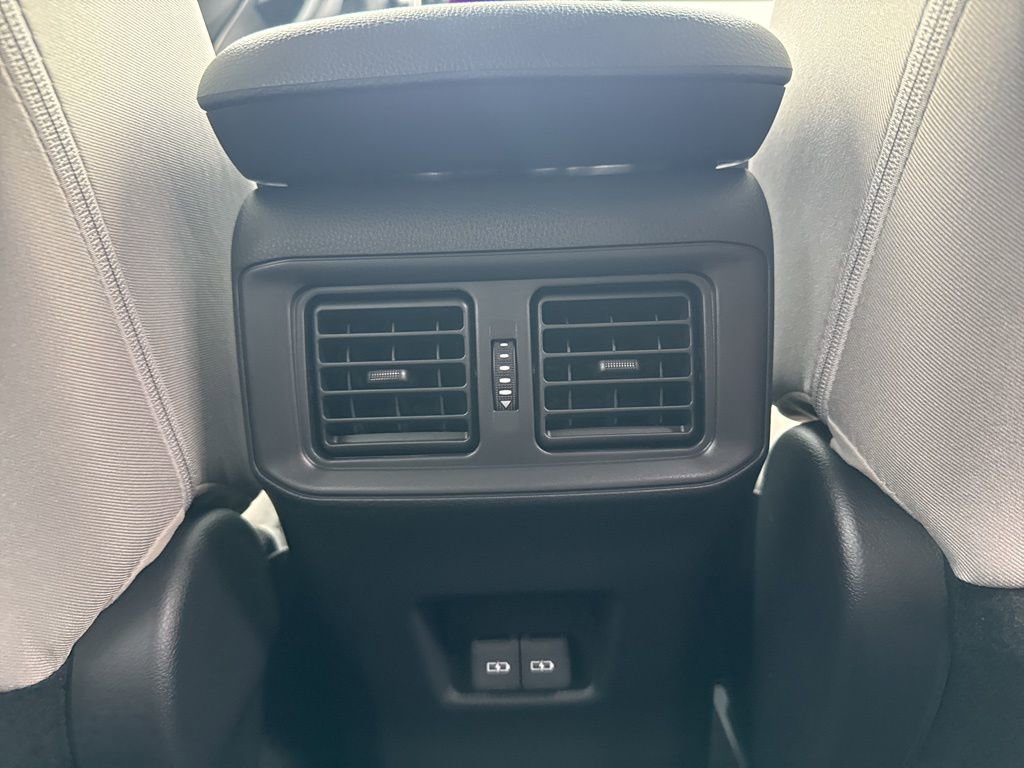 Thumbnail: 2025 Toyota RAV4 - 25