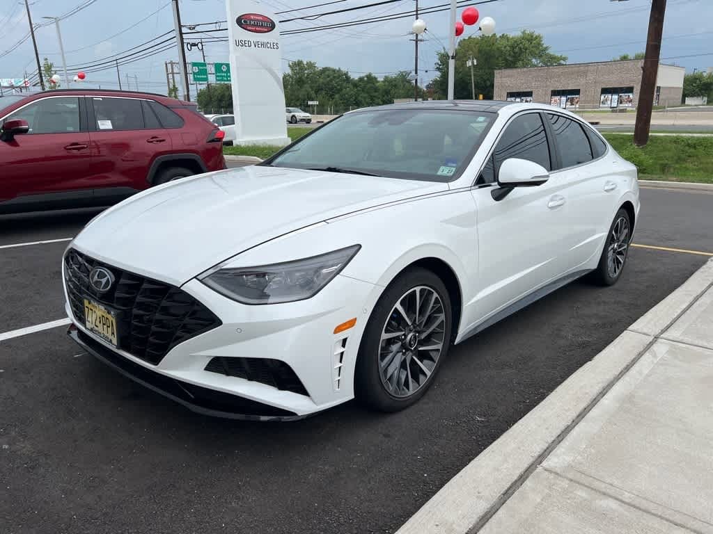 Thumbnail: 2022 Hyundai Sonata - 1