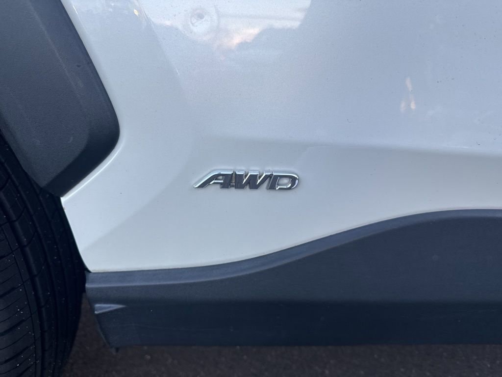 Thumbnail: 2019 Toyota RAV4 - 15