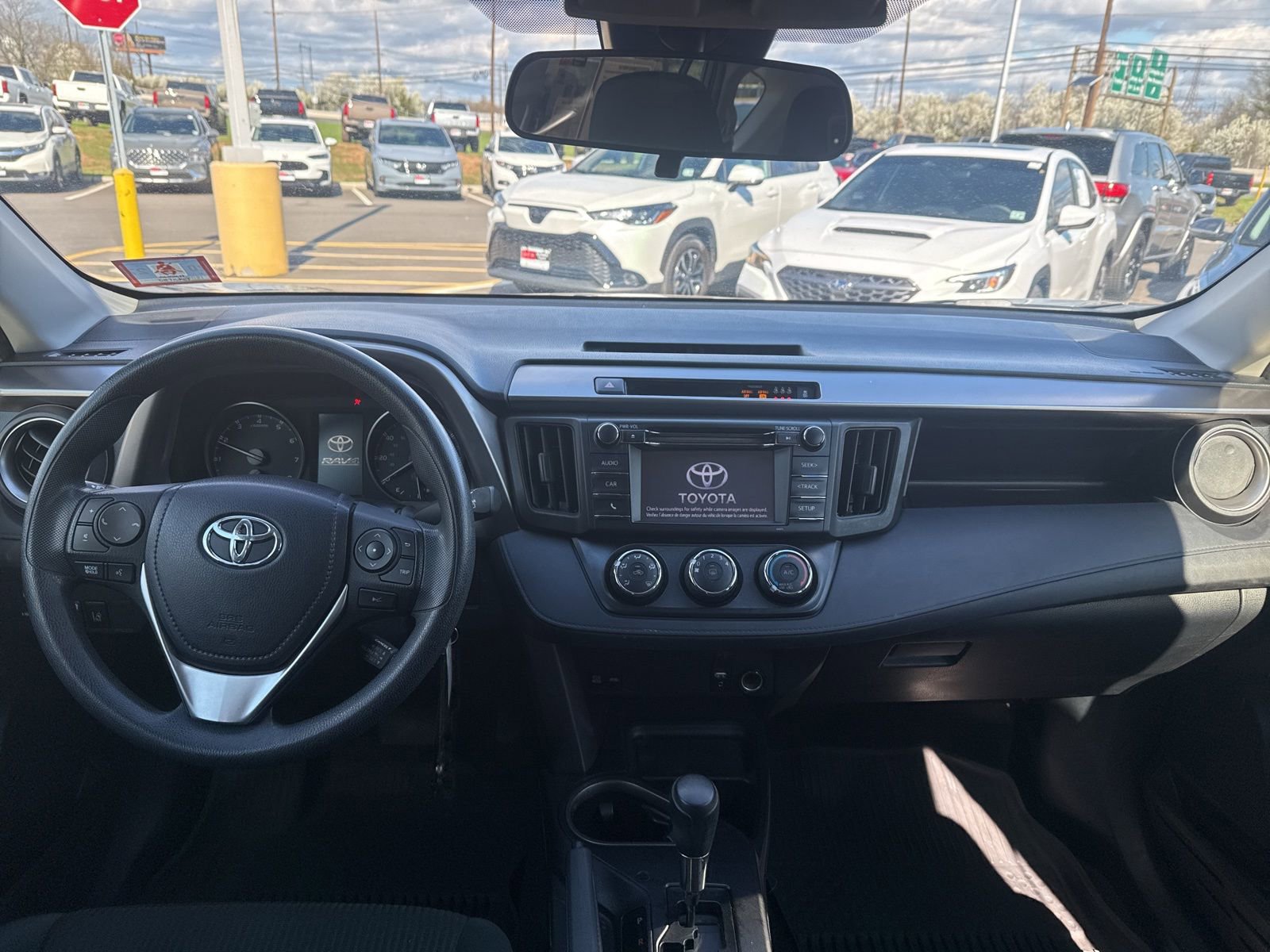 Thumbnail: 2018 Toyota RAV4 - 24