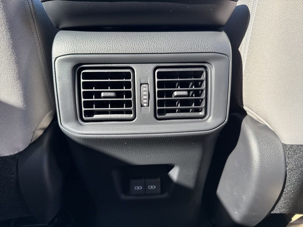 Thumbnail: 2025 Toyota RAV4 - 25