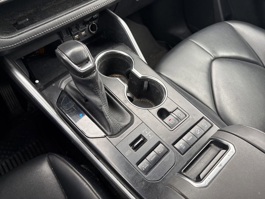 Thumbnail: 2021 Toyota Highlander - 28