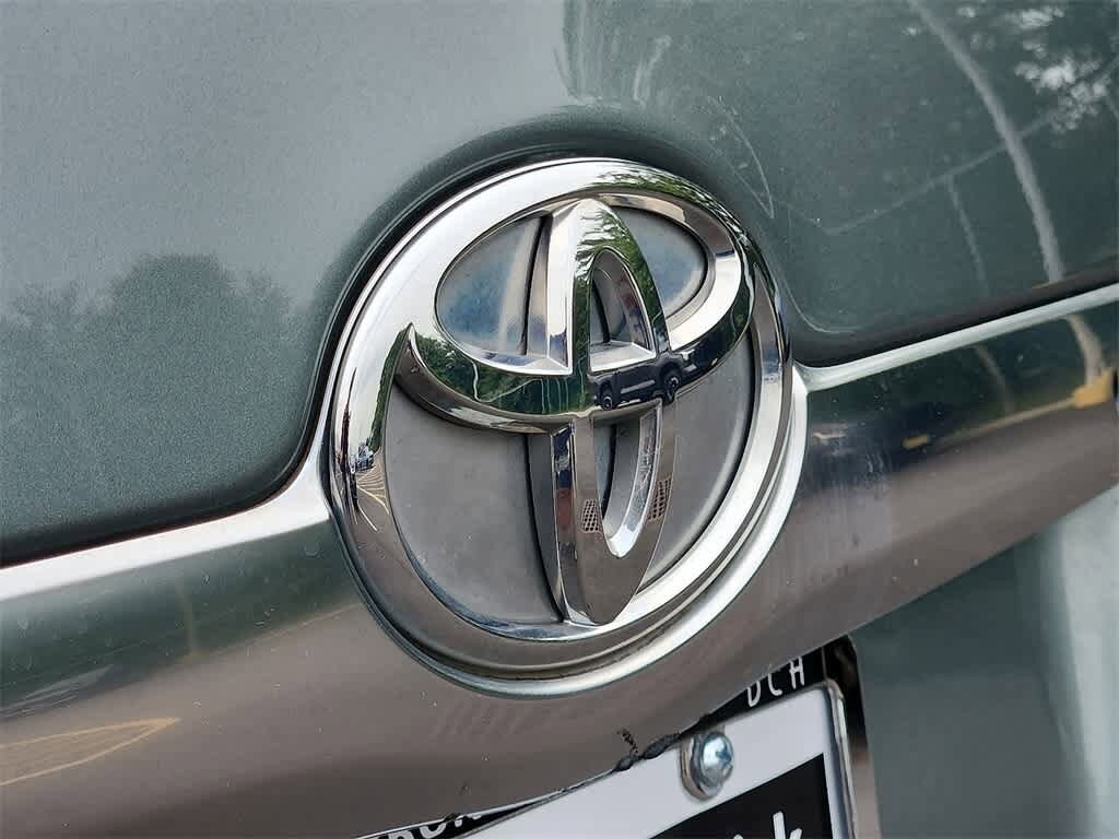 Thumbnail: 2011 Toyota Camry - 34