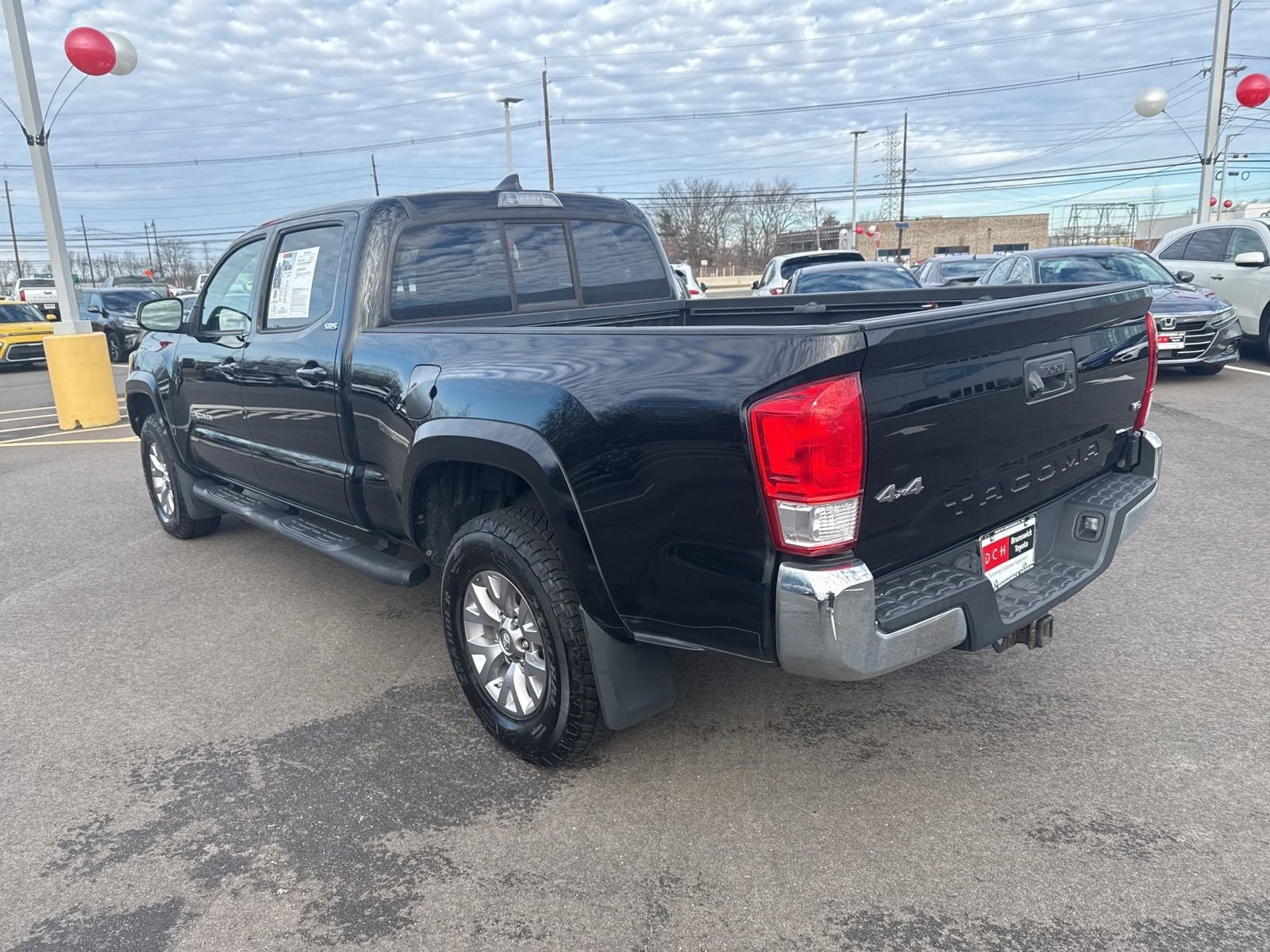 Thumbnail: 2017 Toyota Tacoma - 33