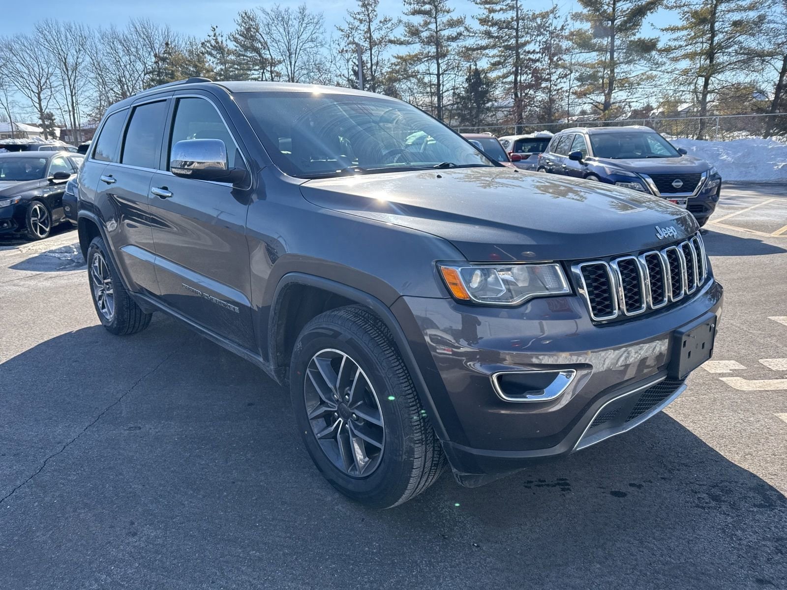 Thumbnail: 2019 Jeep Grand Cherokee - 3