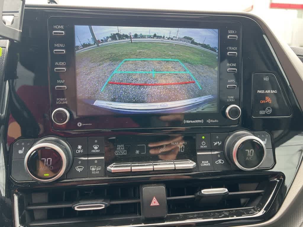 Thumbnail: 2021 Toyota Highlander - 14
