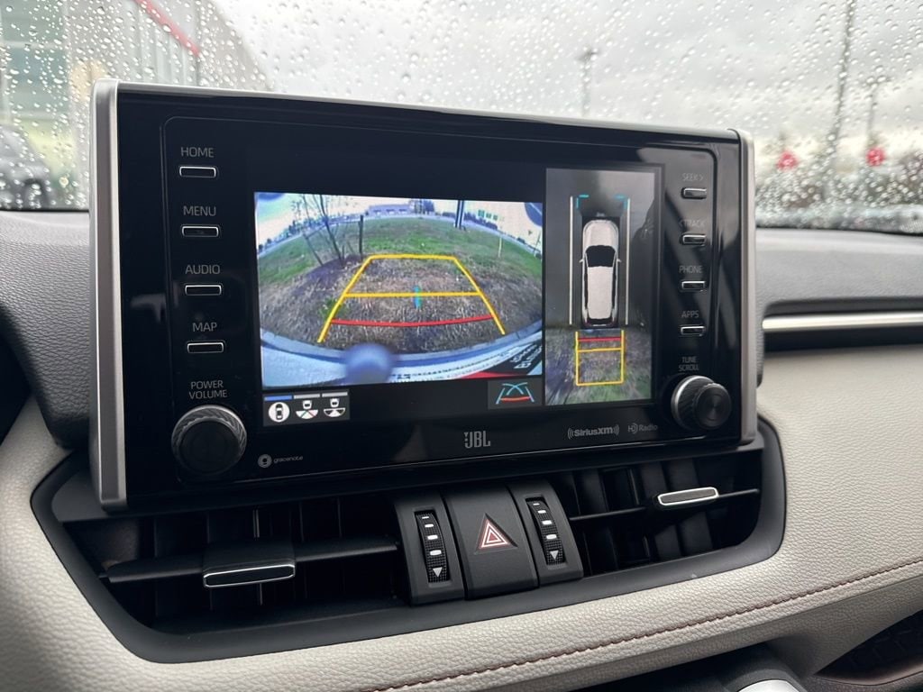 Thumbnail: 2019 Toyota RAV4 - 28