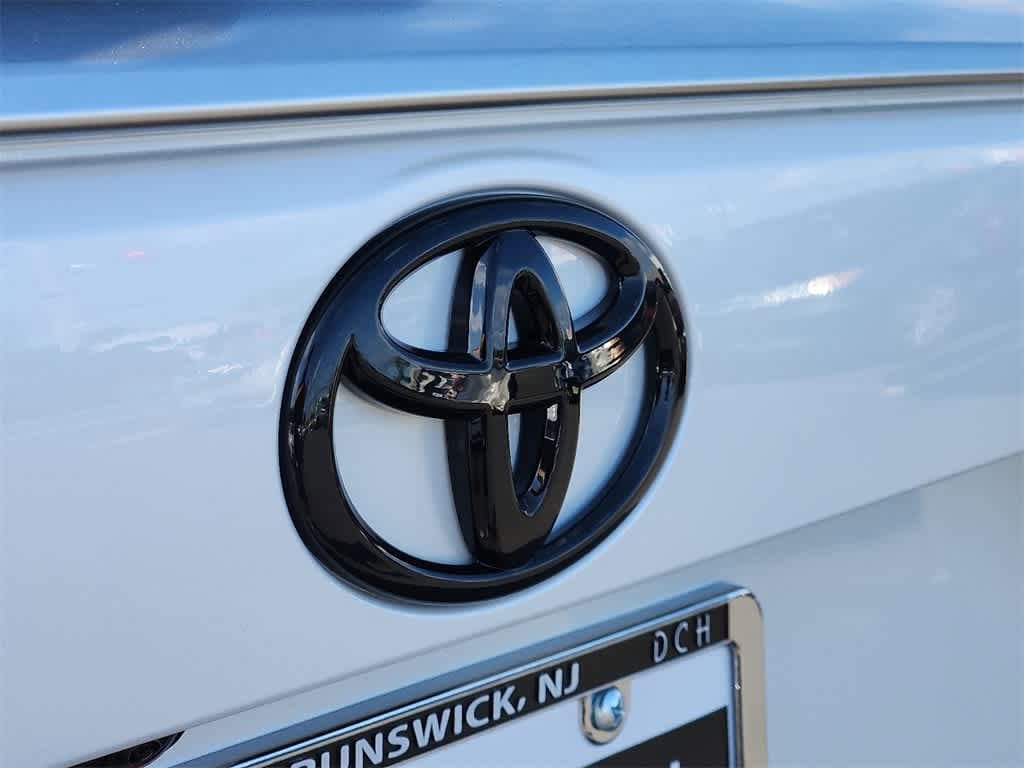 Thumbnail: 2025 Toyota RAV4 - 17