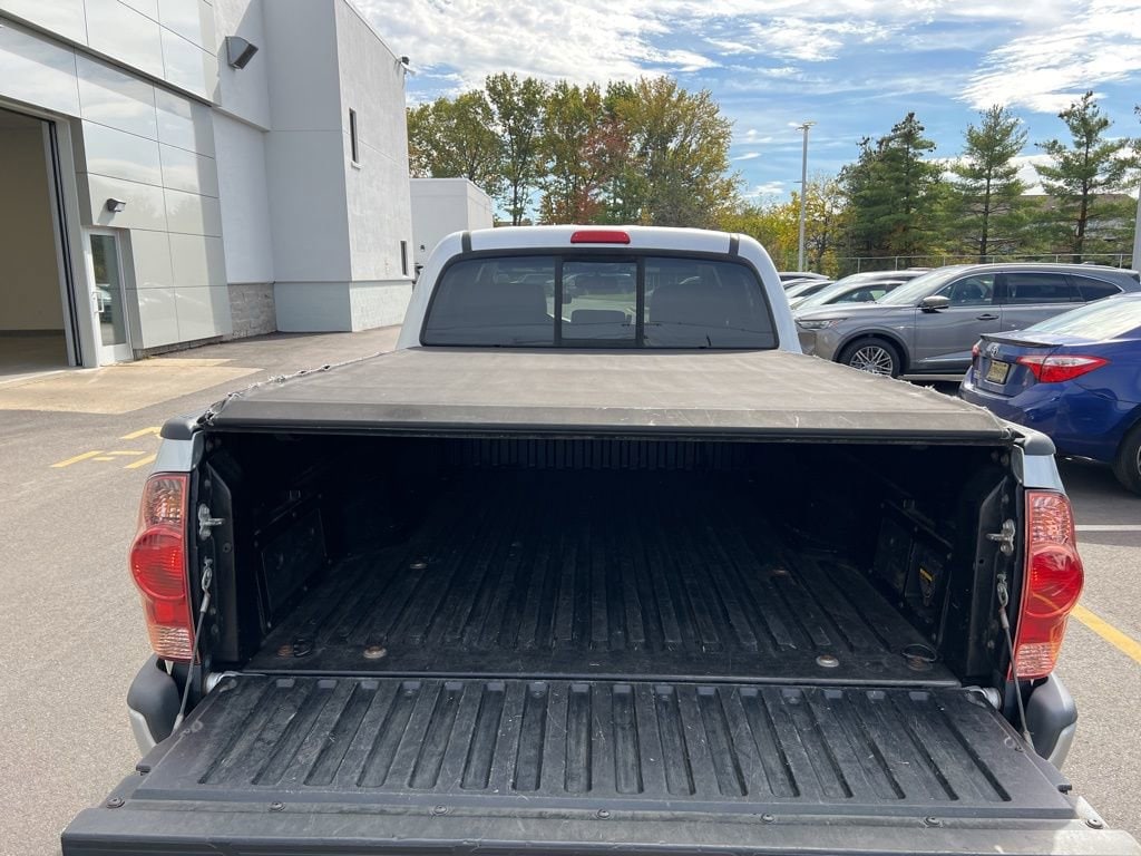 Thumbnail: 2008 Toyota Tacoma - 23