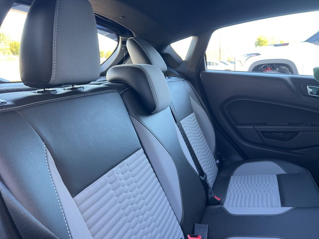 Thumbnail: 2016 Ford Fiesta - 18