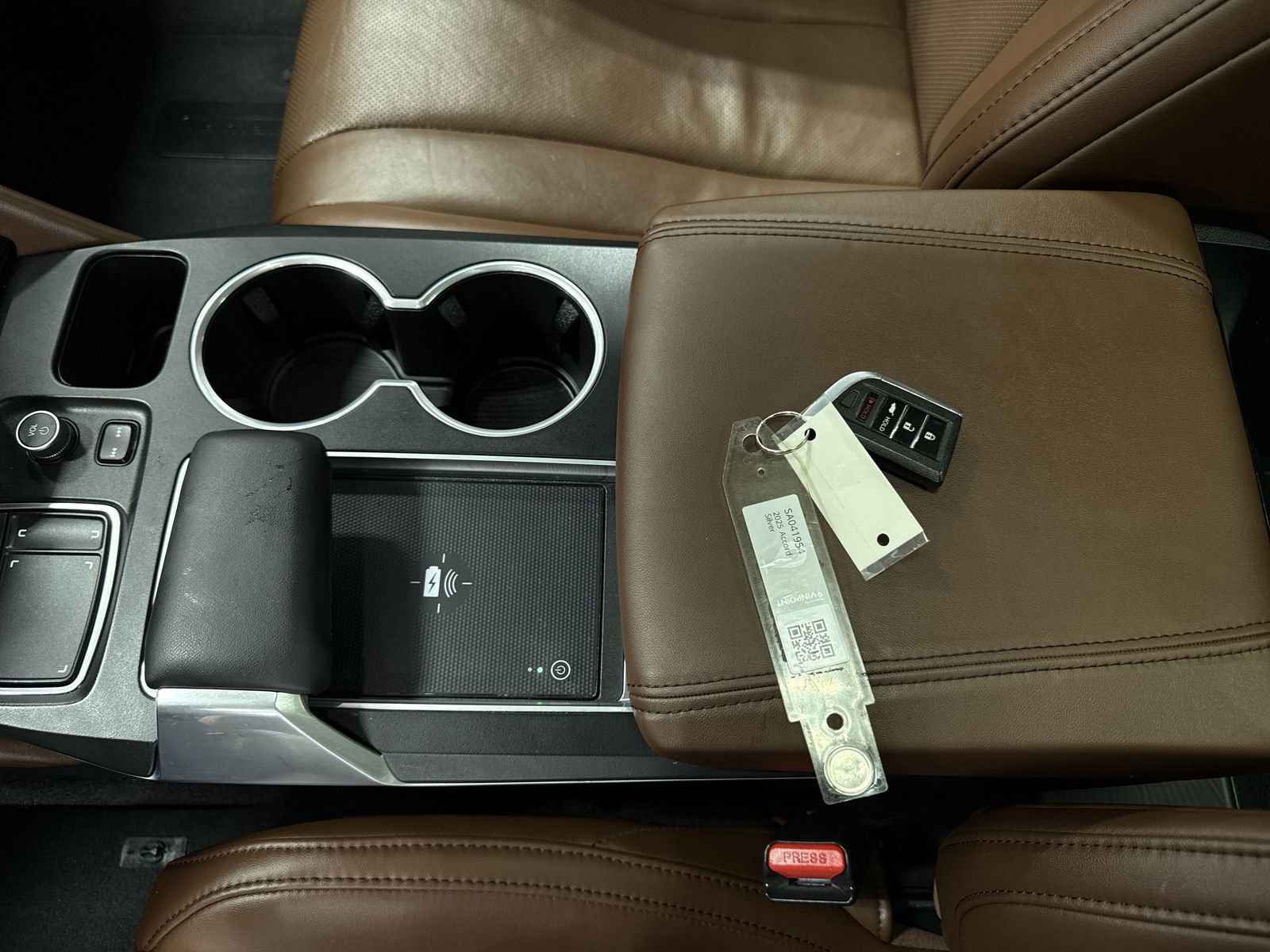 Thumbnail: 2023 Acura MDX - 41