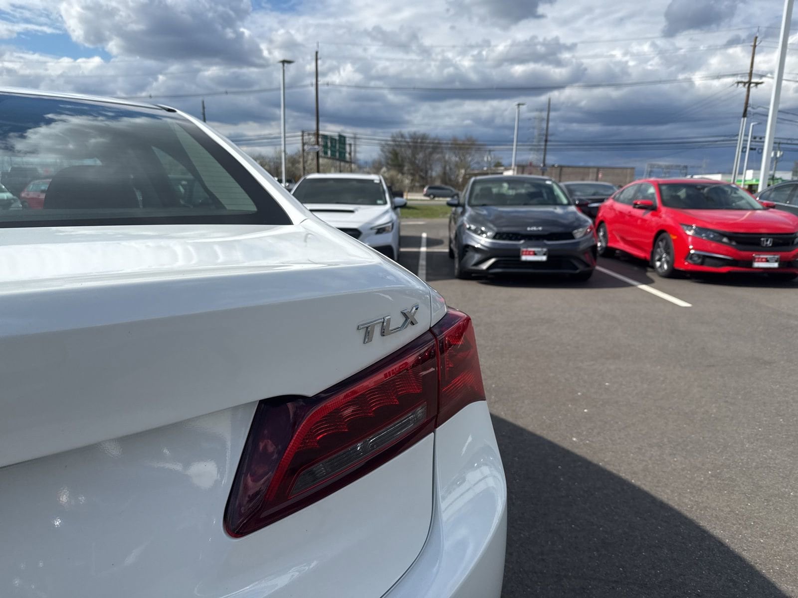 Thumbnail: 2017 Acura TLX - 14