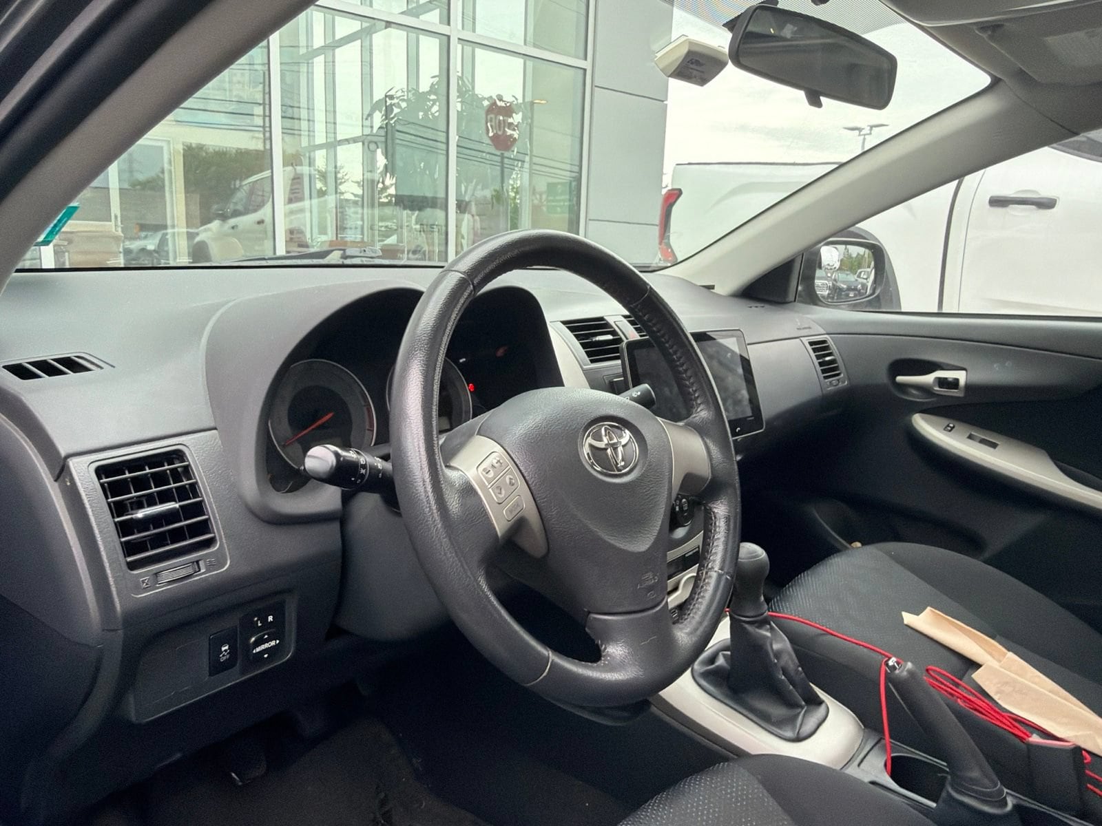 Thumbnail: 2010 Toyota Corolla - 16