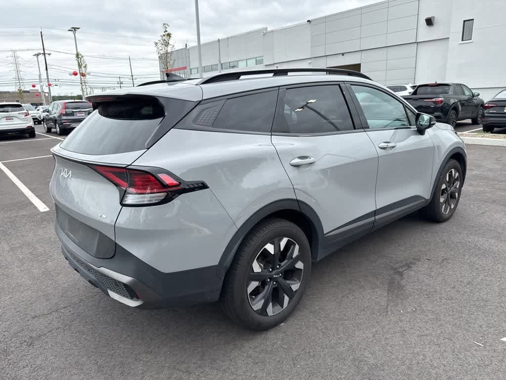Thumbnail: 2023 Kia Sportage - 3