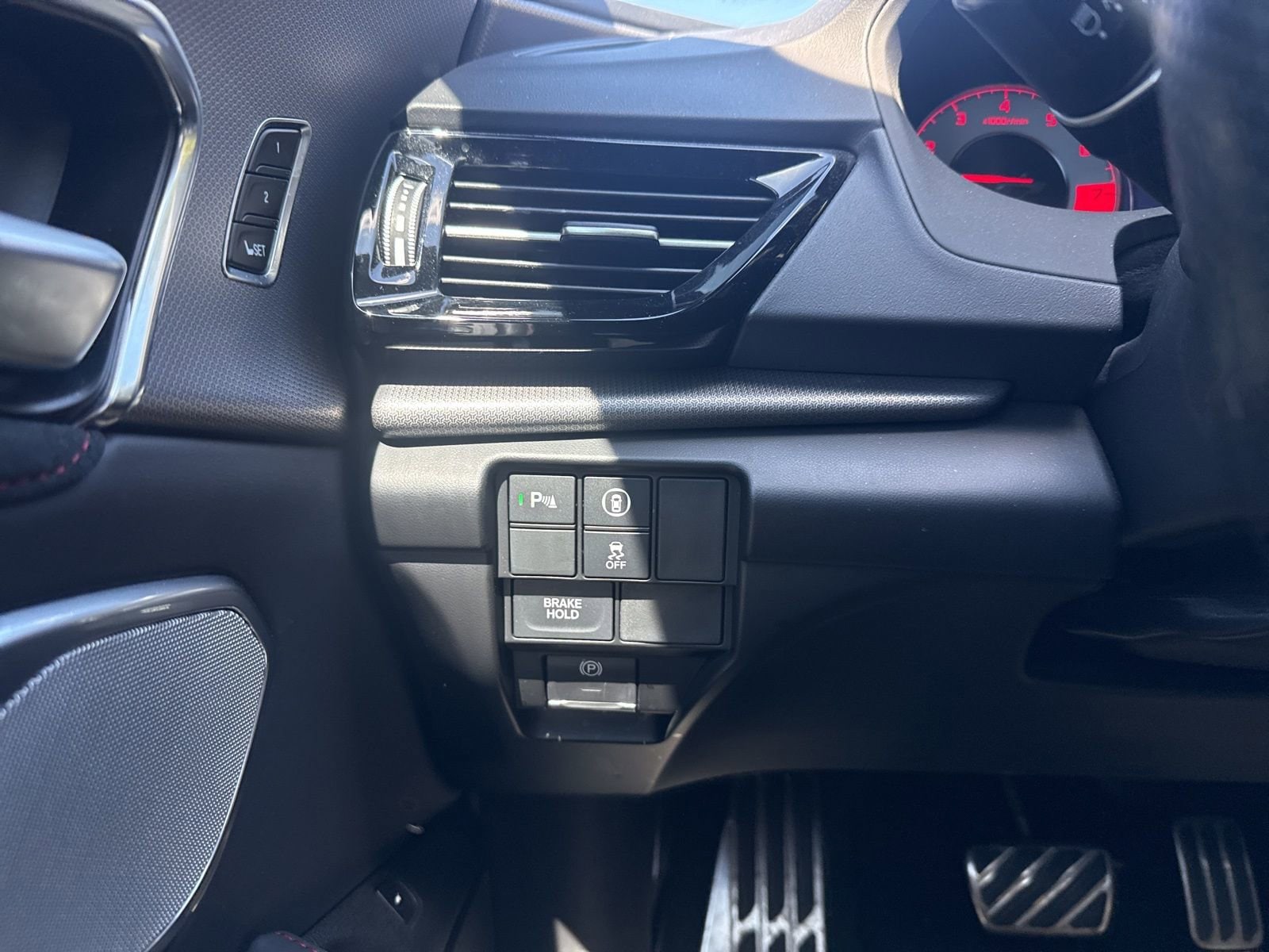 Thumbnail: 2023 Acura RDX - 32