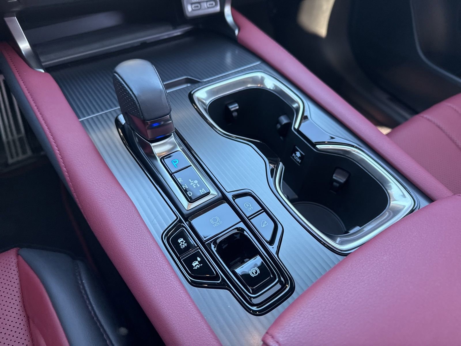 Thumbnail: 2024 Lexus RX - 29