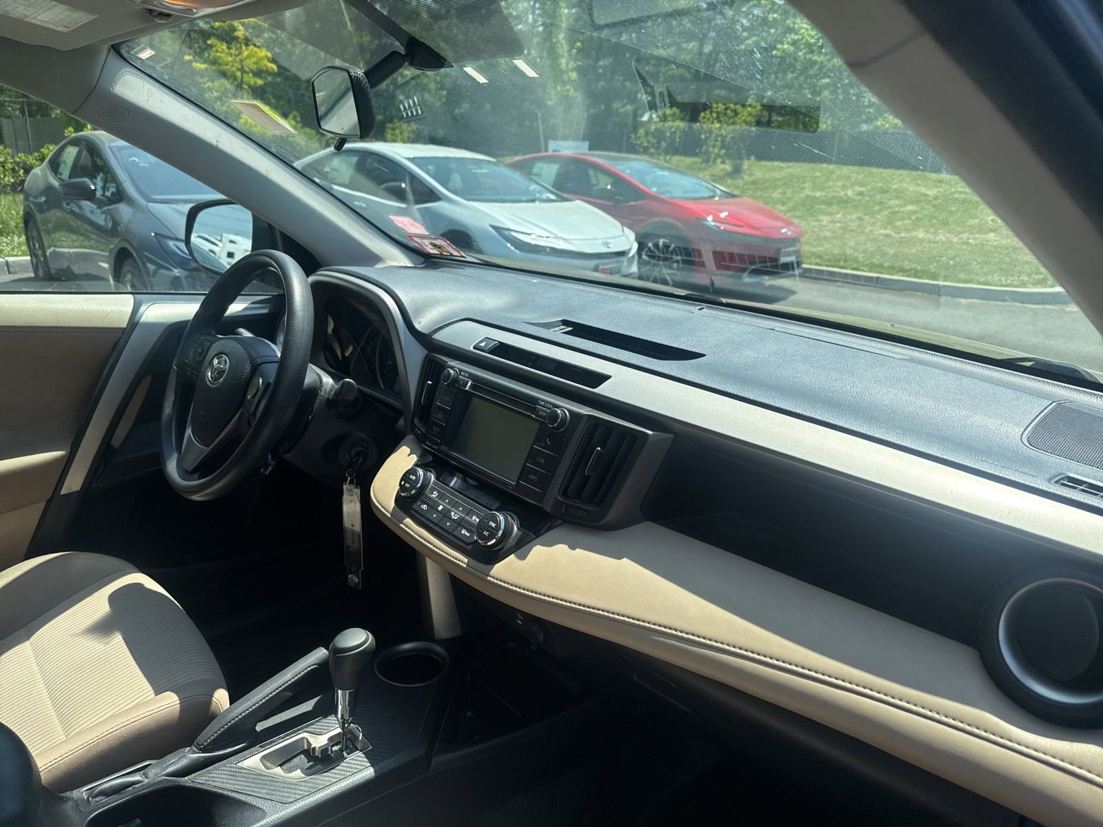 Thumbnail: 2013 Toyota RAV4 - 20