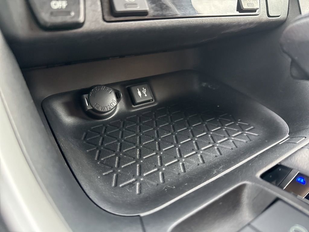 Thumbnail: 2019 Toyota RAV4 - 30